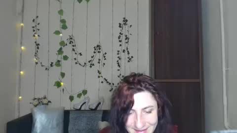 Jeneva online show from May 7, 2026, 5:40 pm