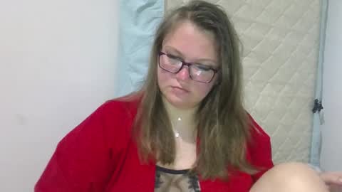Snapshot of musechic_wild chatting on April 8, 2026, 9:37 pm musechic_wild online show from April 8, 2026, 9:37 pm