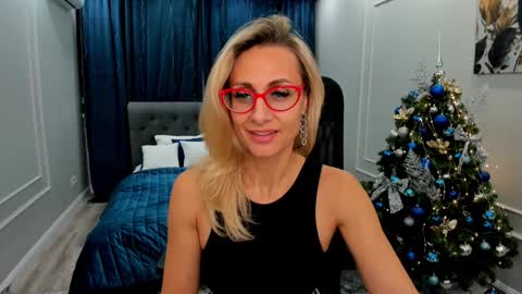 Diana online show from December 6, 2024, 1:44 pm