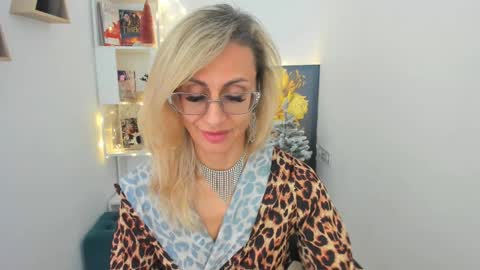 Diana online show from December 14, 2024, 2:42 pm