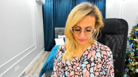 Diana online show from December 15, 2024, 2:27 pm