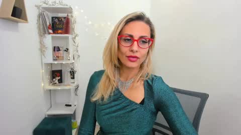 Diana online show from December 20, 2024, 2:38 pm