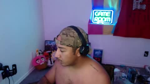 Snapshot of mushrooncat chatting on September 21, 2025, 4:03 am mushrooncat online show from September 21, 2025, 4:03 am