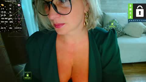 Lana online show from June 9, 2026, 6:03 am