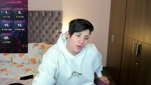 VALENTINA Luna  online show from December 10, 2024, 10:58 pm