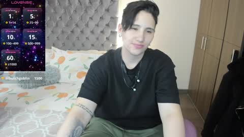 VALENTINA Luna  online show from December 12, 2024, 5:20 am