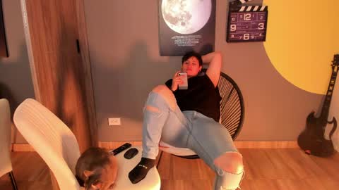 VALENTINA Luna  online show from May 15, 2026, 4:41 am