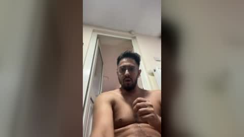 muslimanalslut online show from August 8, 2026, 8:00 pm
