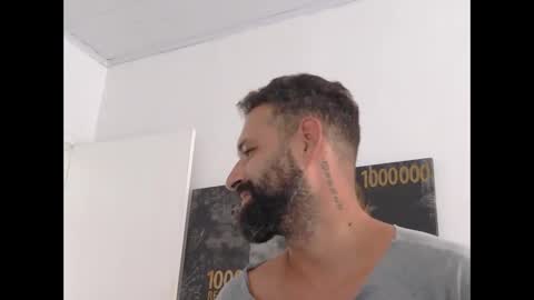 Snapshot of musosc chatting on February 18, 2025, 7:30 pm musosc online show from February 18, 2025, 7:30 pm