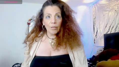 Mussa Hott online show from May 12, 2026, 12:19 am