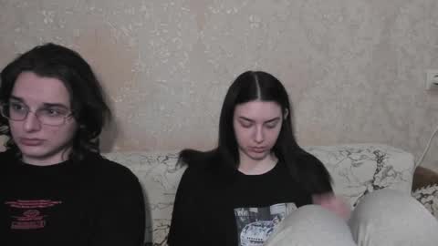 cute couple online show from May 13, 2026, 7:28 am