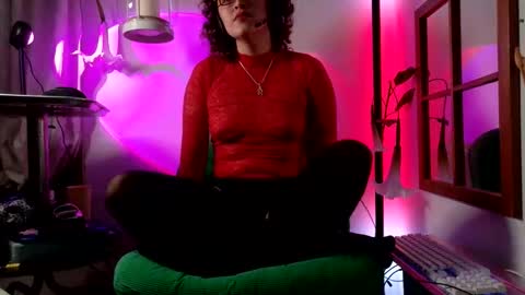 Snapshot of mx_anouk_divine chatting on May 1, 2026, 8:13 pm Mx. Anouk Divine online show from May 1, 2026, 8:13 pm