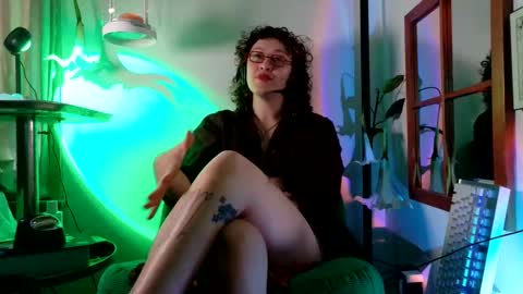 Snapshot of mx_anouk_divine chatting on May 17, 2026, 12:30 am Mx. Anouk Divine online show from May 17, 2026, 12:30 am