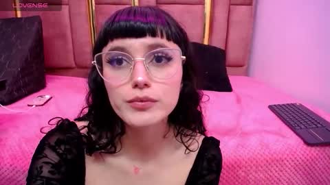 Snapshot of mxlvixje chatting on October 4, 2025, 5:38 am SOFIA online show from October 4, 2025, 5:38 am