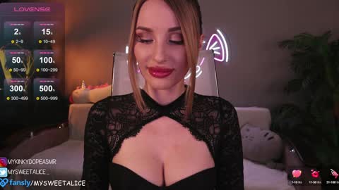 Snapshot of my__sweet__alice chatting on December 10, 2024, 7:11 pm mysweetalice online show from December 10, 2024, 7:11 pm