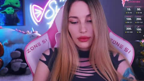 Snapshot of my__sweet__alice chatting on May 25, 2026, 8:15 pm mysweetalice online show from May 25, 2026, 8:15 pm