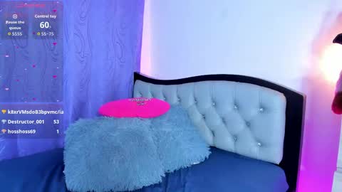 my_aleja_ online show from May 5, 2026, 8:33 am