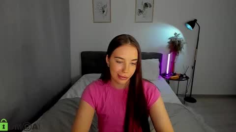 Snapshot of my_coco chatting on December 20, 2024, 10:54 pm katie online show from December 20, 2024, 10:54 pm