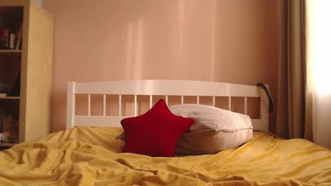 Hannah  welcome  online show from March 8, 2026, 12:09 pm