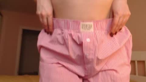 Hannah  welcome  online show from May 3, 2026, 12:00 pm