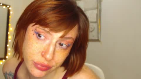 Snapshot of my_kind_of_love chatting on December 5, 2024, 7:27 am     sara      i know you love me xoxox     online show from December 5, 2024, 7:27 am