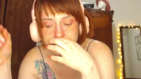 Snapshot of my_kind_of_love chatting on December 6, 2024, 4:47 am     sara      i know you love me xoxox     online show from December 6, 2024, 4:47 am