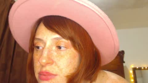 Snapshot of my_kind_of_love chatting on December 6, 2024, 11:00 am     sara      i know you love me xoxox     online show from December 6, 2024, 11:00 am