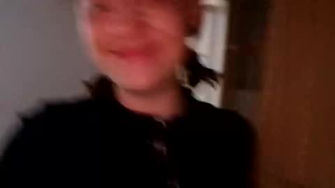 Snapshot of my_kind_of_love chatting on October 22, 2025, 8:08 pm     sara      i know you love me xoxox     online show from October 22, 2025, 8:08 pm