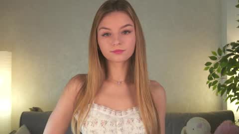Snapshot of my_little_pollly chatting on March 31, 2026, 1:22 pm Polly online show from March 31, 2026, 1:22 pm