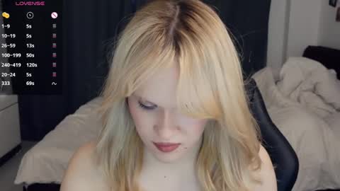 Lily online show from April 18, 2026, 2:26 am