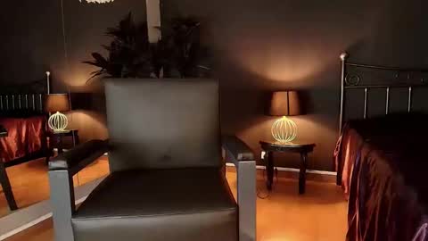 Maite online show from February 21, 2025, 3:54 pm