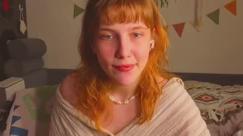  PARIS   online show from September 17, 2025, 8:43 pm