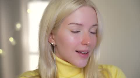 STELLA  Im here today online show from December 2, 2024, 3:47 pm