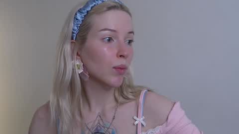 STELLA  Im here today online show from January 26, 2025, 2:30 pm