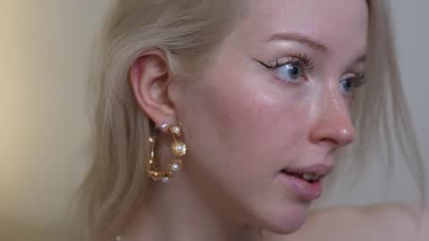 STELLA  Im here today online show from February 2, 2025, 5:37 pm