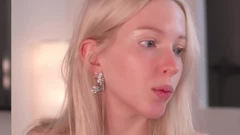 STELLA  Im here today online show from February 10, 2025, 3:53 pm