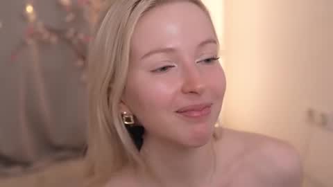 STELLA  Im here today online show from February 21, 2025, 6:48 pm
