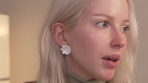 STELLA  Im here today online show from March 11, 2025, 3:12 pm
