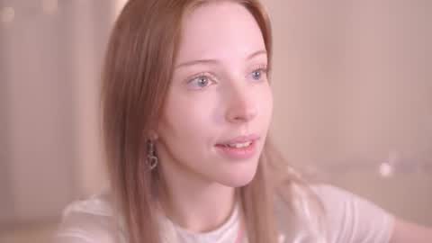 STELLA  Im here today online show from September 24, 2025, 3:48 pm