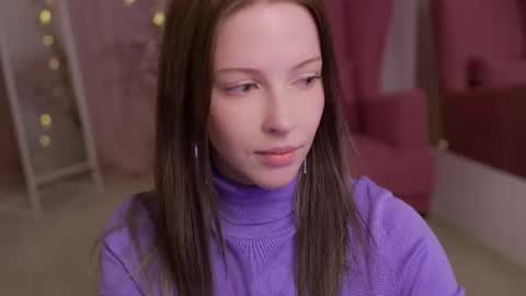 STELLA  Im here today online show from September 28, 2025, 3:28 pm
