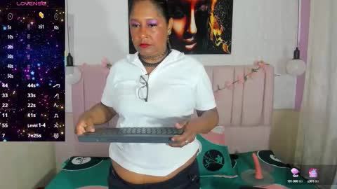 Snapshot of mya_blaze chatting on October 11, 2025, 12:58 pm mya_blaze online show from October 11, 2025, 12:58 pm