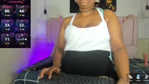Snapshot of mya_blaze chatting on October 16, 2025, 12:17 pm mya_blaze online show from October 16, 2025, 12:17 pm