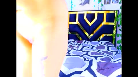 Snapshot of myagosling13 chatting on September 23, 2025, 1:36 pm miagosling NTMU Dont forget follow me online show from September 23, 2025, 1:36 pm