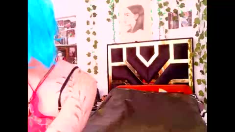 Snapshot of myagosling13 chatting on October 25, 2025, 4:46 pm miagosling NTMU Dont forget follow me online show from October 25, 2025, 4:46 pm