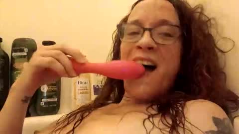 Gypsy online show from November 3, 2025, 3:57 pm