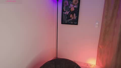 Snapshot of mycaliope chatting on December 7, 2024, 11:34 pm Caliope online show from December 7, 2024, 11:34 pm