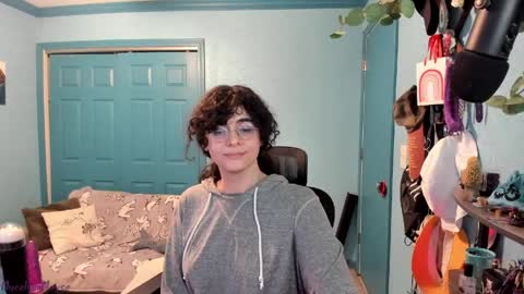 Snapshot of myceliummouse chatting on April 7, 2026, 2:23 am Grace online show from April 7, 2026, 2:23 am