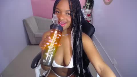 mychell_ch online show from December 19, 2024, 7:18 am
