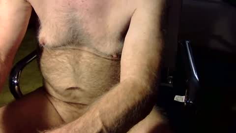 Snapshot of mydiboi chatting on October 30, 2025, 4:58 am r-glenn-01 online show from October 30, 2025, 4:58 am