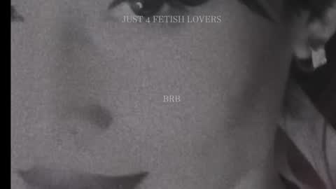 Lola online show from October 22, 2025, 11:04 pm